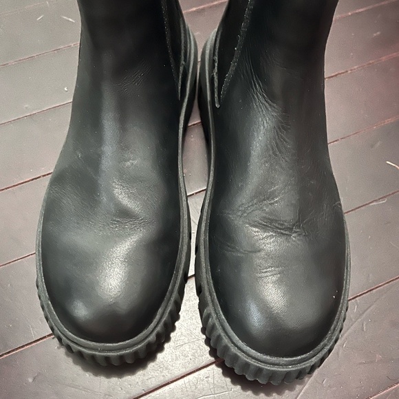 Timberland Women's Greyfield Chelsea Boot Black Size 7 - Picture 2 of 6